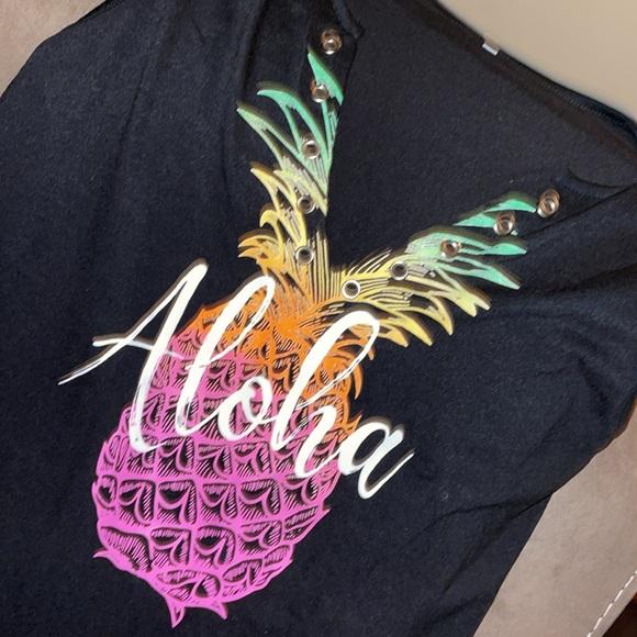 Aloha / Pineapple Tank Top 🍍 - Picture 5 of 11